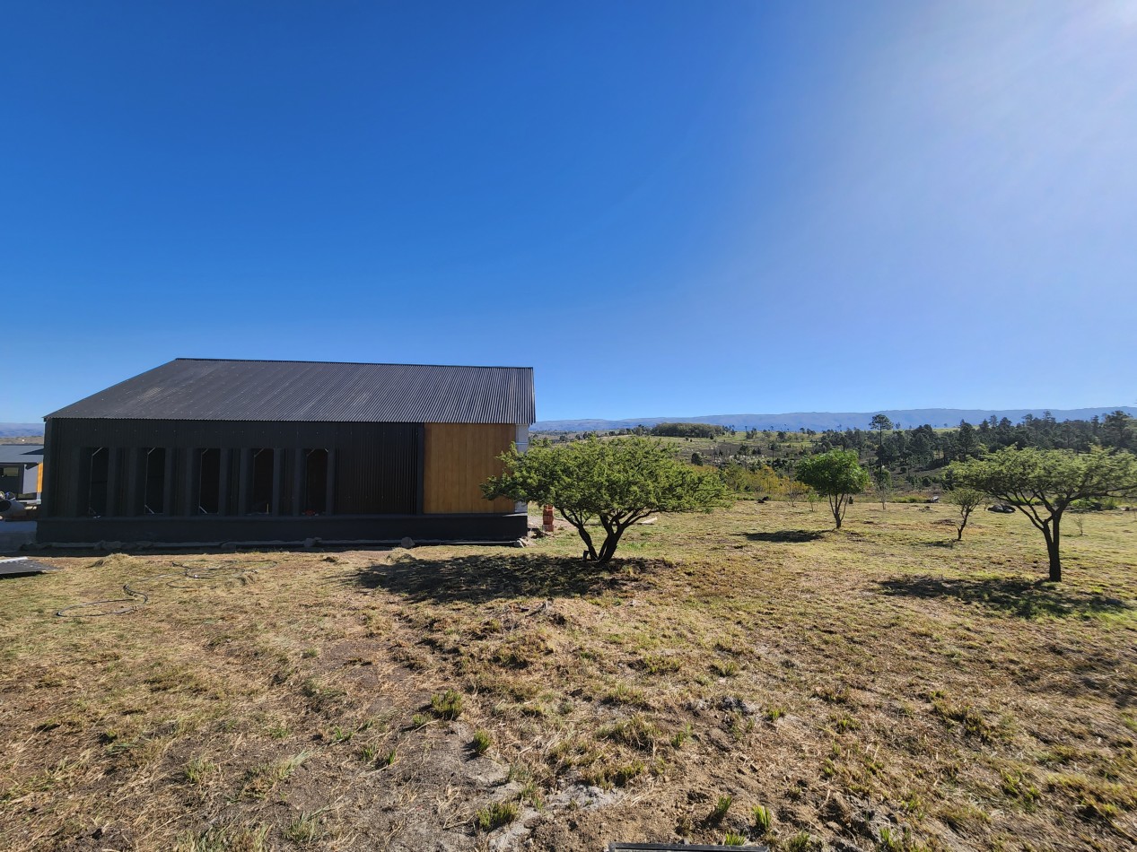 2 HECTAREAS MEGA GALPON CON VIVIENDA MAS CASA AMOBLADA Y EQUIPADA