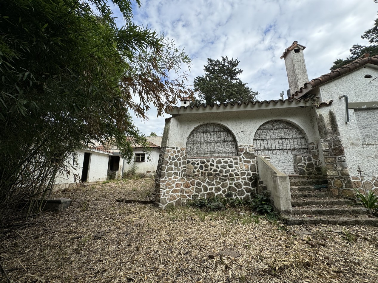 RETASADA Venta Casa en centro Villa Gral Belgrano a reciclar