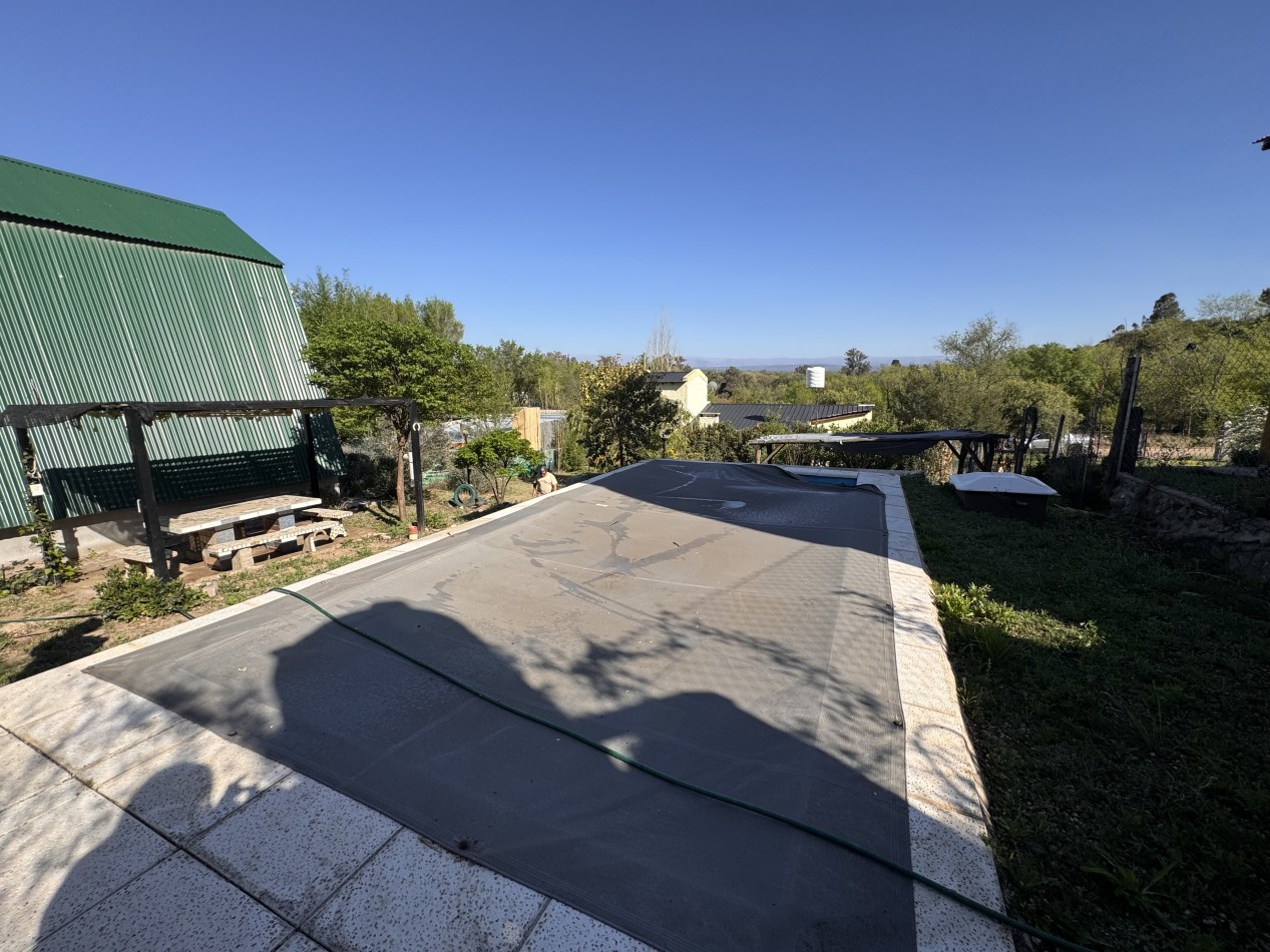 VENTA CASA MAS CABAÑA, PISCINA, PARQUE FRUTALES, VITAS A SIERRAS TOMA DEPARTAMENTO COMO PARTE DE PAGO EN BARRIO GRAL PAZ CORDOBA