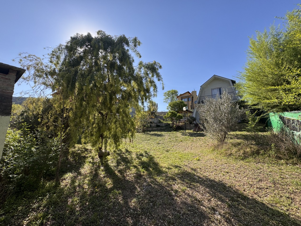 VENTA CASA MAS CABAÑA, PISCINA, PARQUE FRUTALES, VITAS A SIERRAS TOMA DEPARTAMENTO COMO PARTE DE PAGO EN BARRIO GRAL PAZ CORDOBA