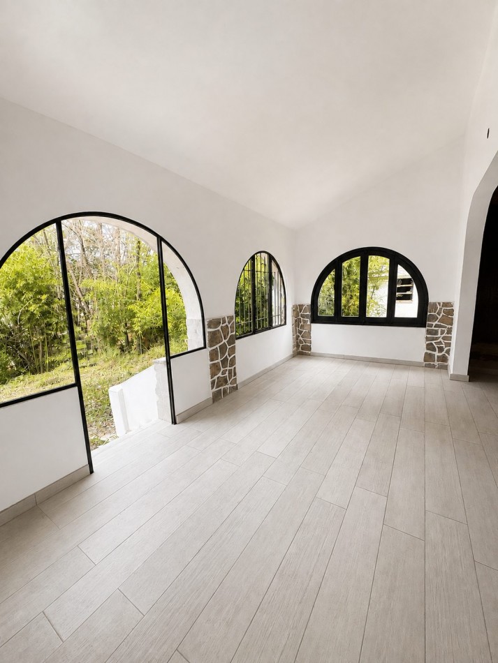 Venta Casa a nuevo en centro Villa Gral Belgrano 