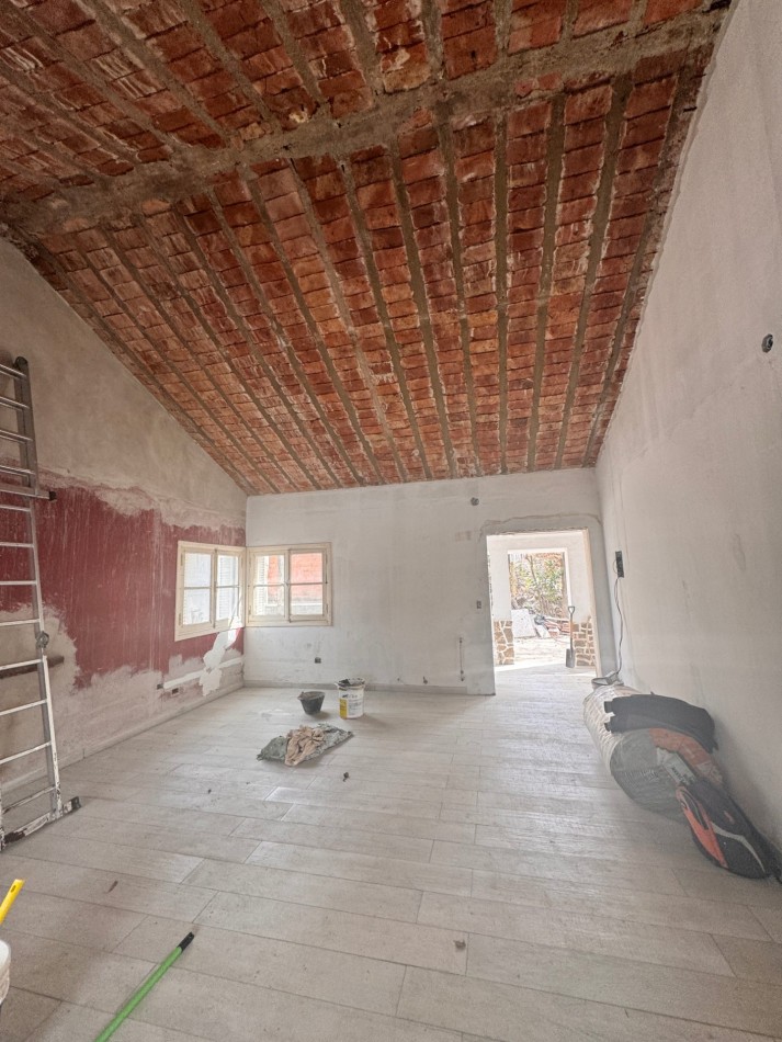 Venta Casa a nuevo en centro Villa Gral Belgrano 
