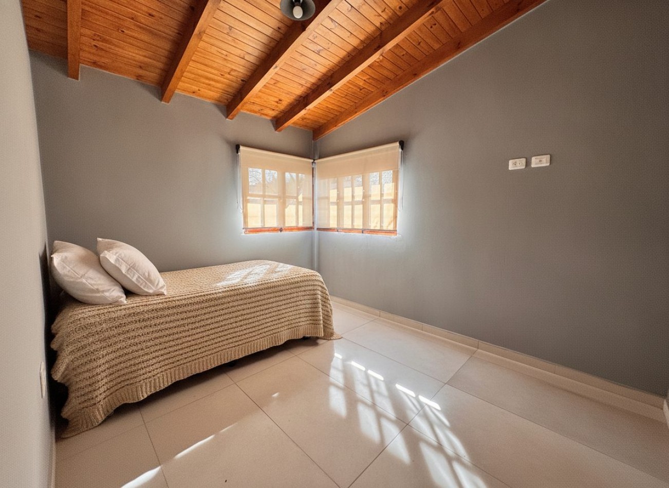 Venta gran casa familiar - Hermosa vista a las Sierras Chicas