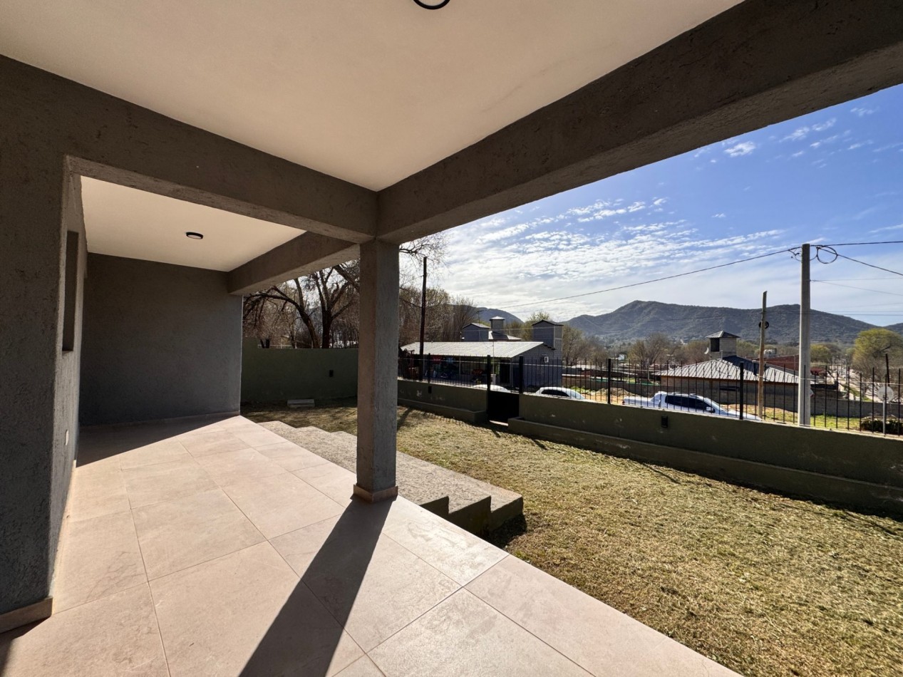 Venta gran casa familiar - Hermosa vista a las Sierras Chicas