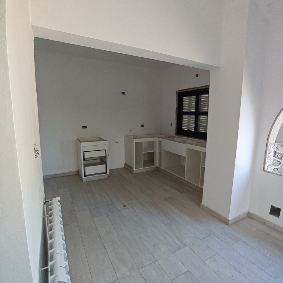 Venta Casa a nuevo en centro Villa Gral Belgrano 
