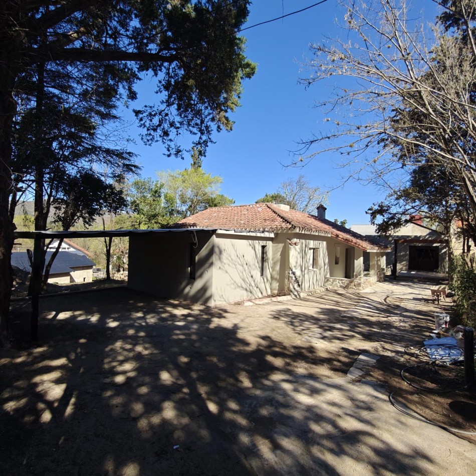 Venta Casa a nuevo en centro Villa Gral Belgrano 
