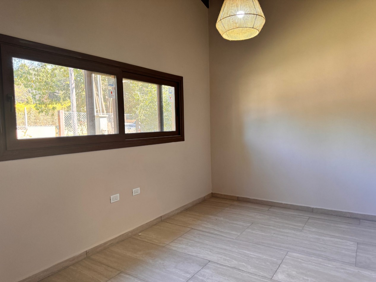 VENTA EXCELENTE CASA EN VILLA GENERAL BELGRANO 