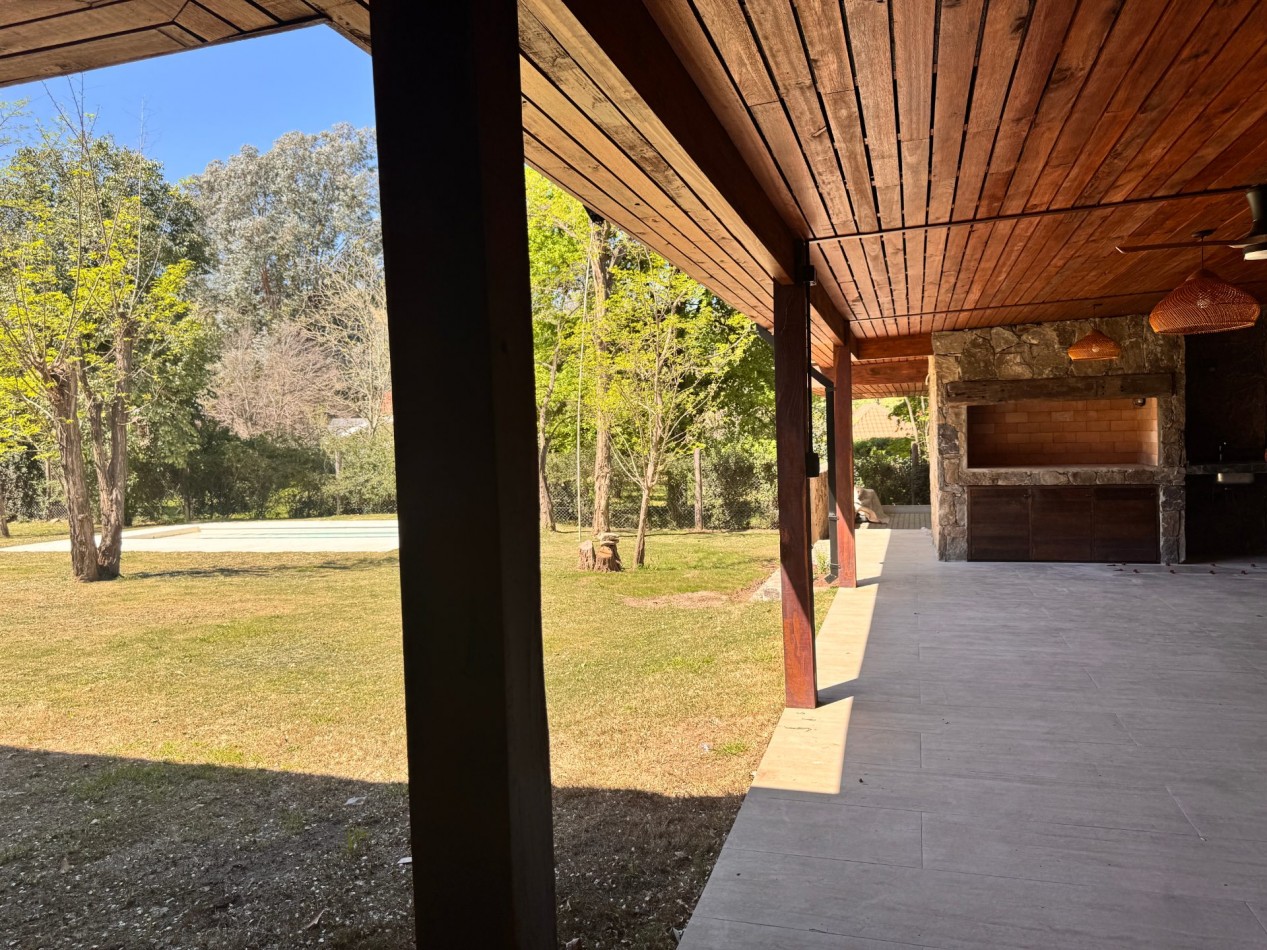 VENTA EXCELENTE CASA EN VILLA GENERAL BELGRANO 