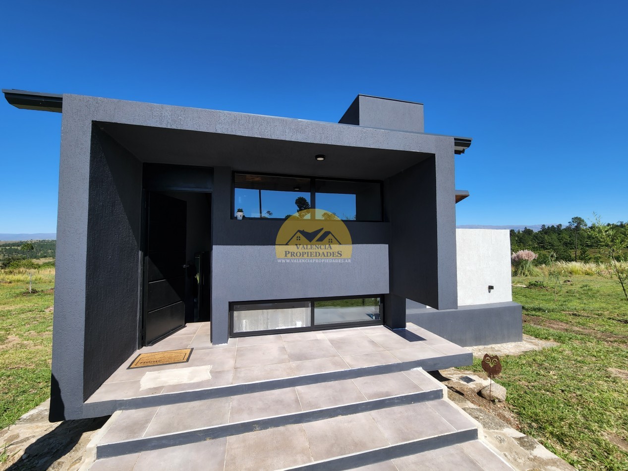 VENTA Espectacular FRACCION DE TERRENO DE 2 hectareas con casa amoblada y equipada mas Mega galpon con recepcion, vivienda y taller VILLA YACANTO DE CALAMUCHITA