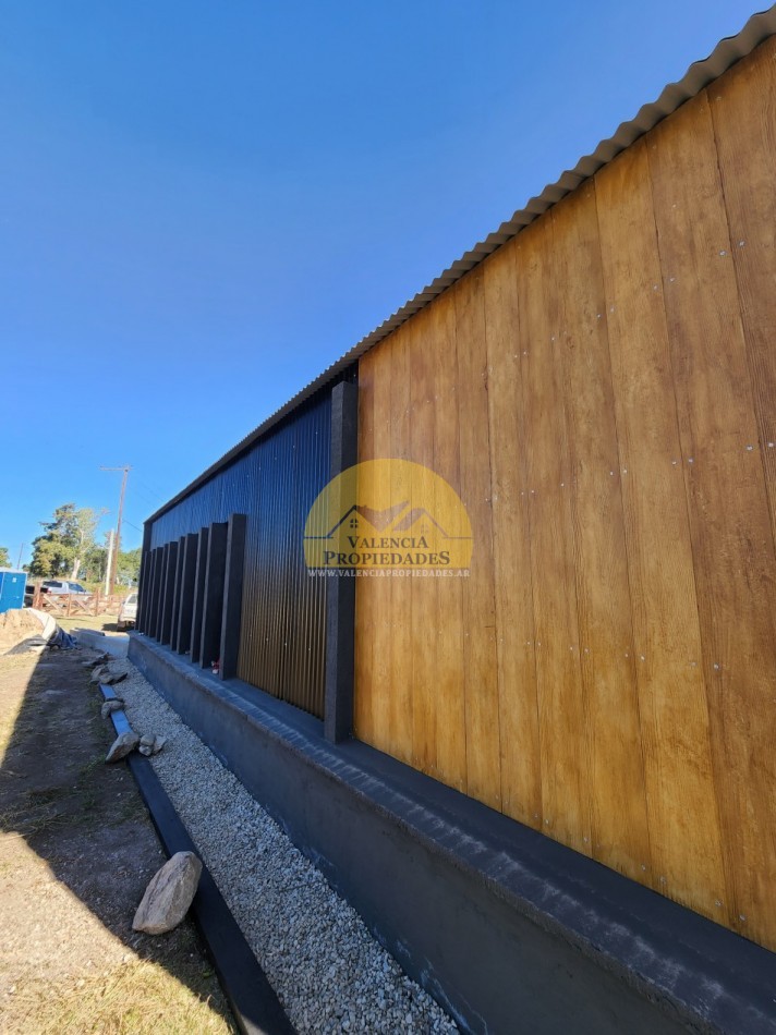 VENTA Espectacular FRACCION DE TERRENO DE 2 hectareas con casa amoblada y equipada mas Mega galpon con recepcion, vivienda y taller VILLA YACANTO DE CALAMUCHITA