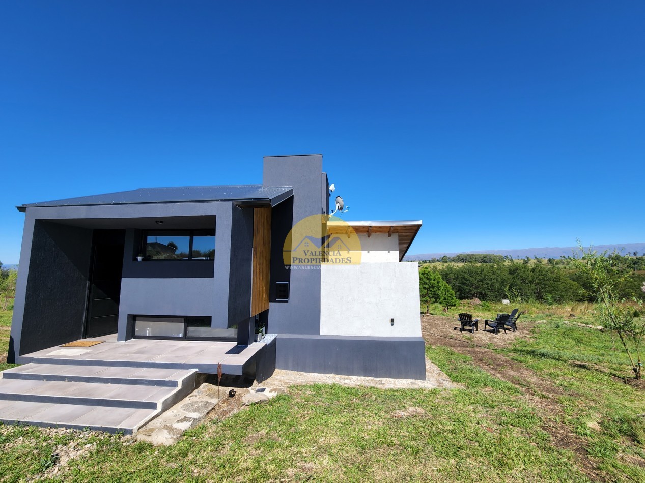 VENTA Espectacular FRACCION DE TERRENO DE 2 hectareas con casa amoblada y equipada mas Mega galpon con recepcion, vivienda y taller VILLA YACANTO DE CALAMUCHITA