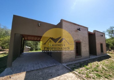 OPORTUNIDAD SOLO POR EL MES DE MARZO CASA A ESTRENAR 3 AMBIENTES SOBRE ESQUINA EN AMPLIO LOTE A METROS ARROYO AMBOY